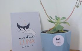 Media Luna Apart -Depto A en Choele Choel